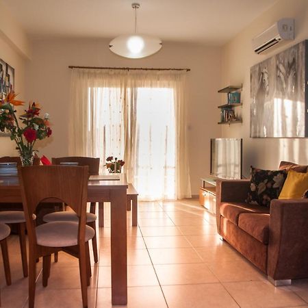 Ifestos Kings Resort Appartment Paphos 外观 照片