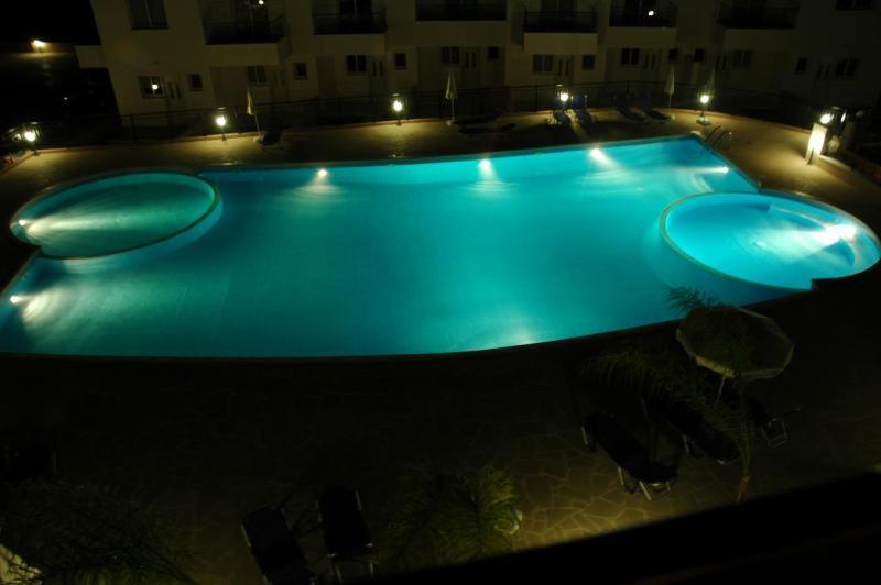 Ifestos Kings Resort Appartment Paphos 外观 照片
