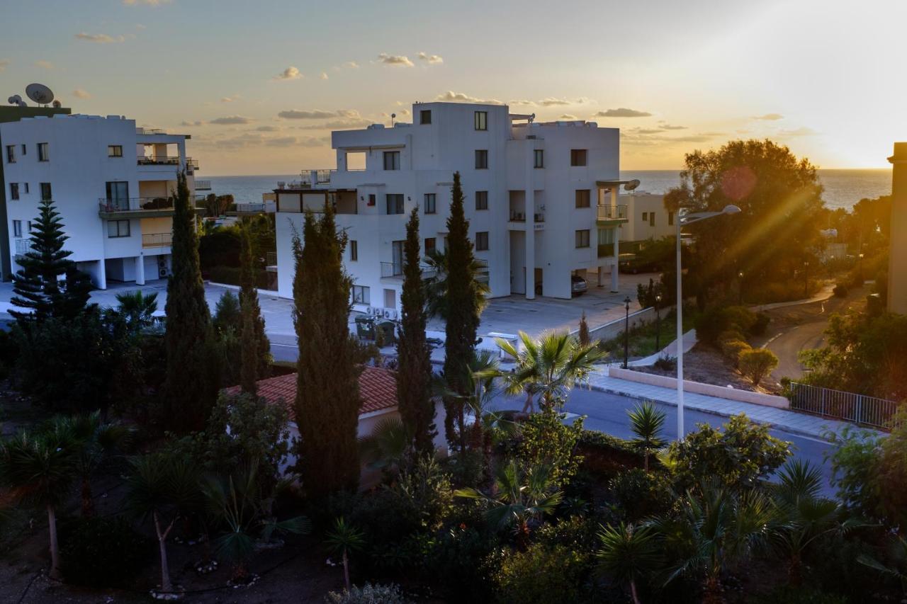 Ifestos Kings Resort Appartment Paphos 外观 照片
